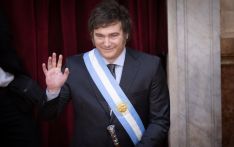 外媒关注：阿根廷新总统“对华立场180度大转弯”
