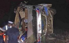 卡车与客运巴士相撞造成3 人死亡 27 人受伤