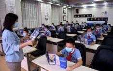 报告显示中国未成年网民规模达1.93亿，触网时间低龄化趋势明显