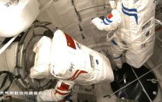 美媒关注中国航天员掌握出舱维修新技能