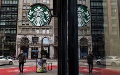 美媒：星巴克推广自带水杯买咖啡，旨在减少门店废弃物