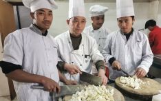 普通人的“一带一路”故事：中国厨师为阿尼哥公路做贡献