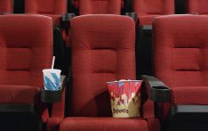 “我是‘i人’，所以买下所有座位”，马来西亚女子包场看电影