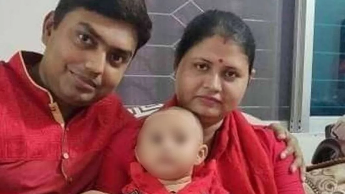 Dipanwita Biswas Dipu along with her husband and daughter. Photo: Collected