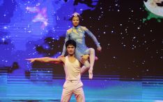 2024“春之声·金梦想”云南跨国新春文艺晚会：中国杂技《肩上芭蕾》