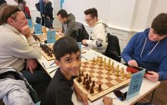 新加坡八龄童击败国际象棋特级大师，“每天练习下棋约7个小时”