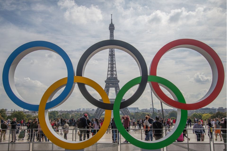 paris-olympic-rings