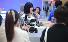  港媒：中国在人形机器人领域走在前列