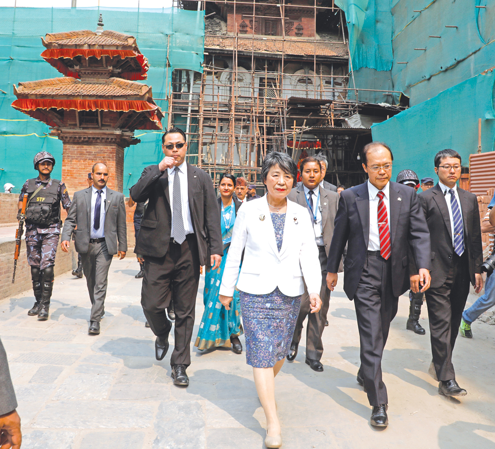japanies-foreign-minister-khamikhawa-visit-bashantapur-1_bikash-dware (2)