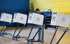 “独立选民”高达43%，将如何影响美国大选？