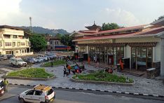 Single SDF counter at Phuentsholing causes long tourist queues