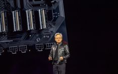 Nvidia CEO黄仁勋财富激增 持股价值超900亿美元