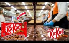 How KITKAT Chocolate is Made | 7 MILLION KITKAT Chocolates EACH Day!!
