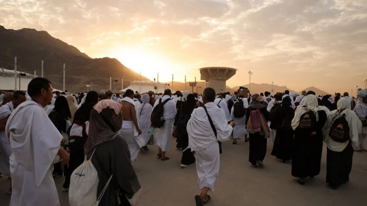 Muslim pilgrims arrive at dawn to perform the symbolic `stoning of the devil` ritual as part of the Hajj pilgrimage in Mina, near Saudi Arabia`s holy city of Mecca, on June 16, 2024. Photo: AFP