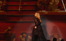 俄媒：因身穿俄品牌连衣裙，英国歌手阿黛尔被指责“支持”俄罗斯，网友争议