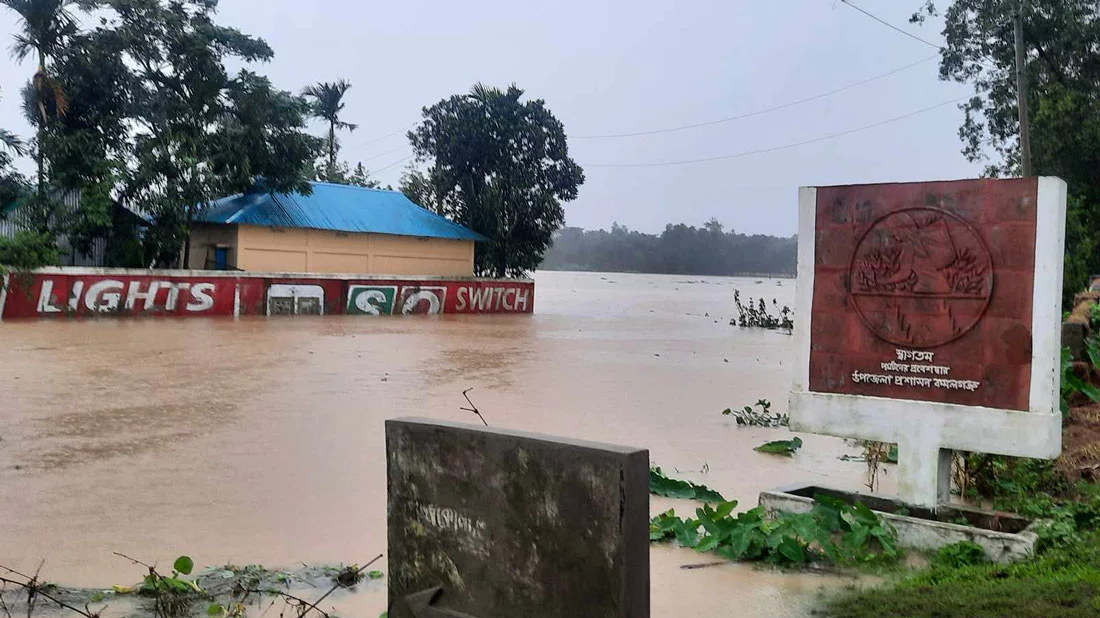 Over 200,000 stranded as Moulvibazar rivers flowing above danger level