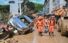 中国南方多地遭遇强降雨，当地政府加强防洪救援
