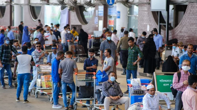 Expatriate workers are seen waiting in Hazrat Shahjalal International Airport. Photo: Mahmud Hossain Opu/Dhaka Tribune