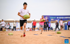 Desert fun games held at Shapotou scenic spot in NW China