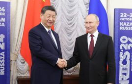 Xi says China, Russia find right way for neighboring major countries to get along with each other