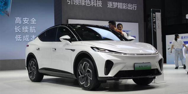 China's NEV annual production hits 10 million milestone amid global carbon reduction efforts