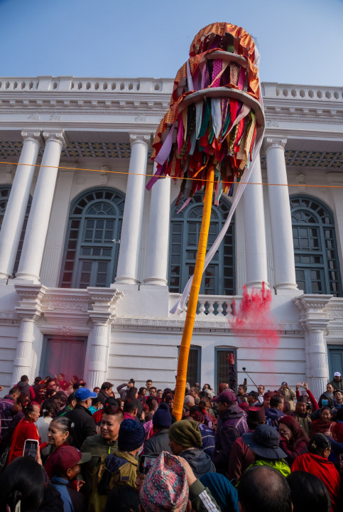 On the start of Holi, a three-story cloth was put up in Basantpur