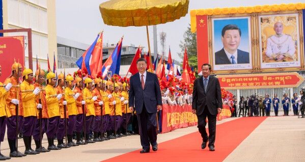 Highlights of Xi's remarks during his visit to Cambodia