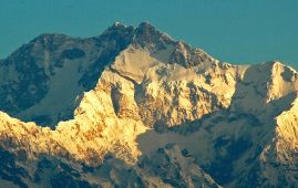 41 climbers obtain permits to scale Mt Kanchenjunga so far this spring
