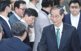 S. Korea's ex-prime minister announces presidential run