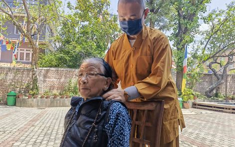 马来西亚中医师加德满都义诊：当地居民获享医疗福祉
