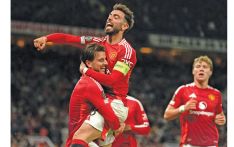 Man United and Tottenham reach Europa League final