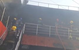 Satungal garment shop catches fire