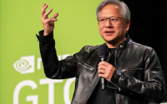 英伟达CEO黄仁勋：未来每个制造业工厂都将配备“AI工厂”