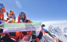 ​国内首个低碳攀登珠峰者——迟永军成功登顶珠峰