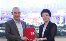 英国顶尖生态学家：中国“好得令人无法拒绝”