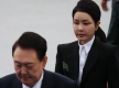 韩媒：尹锡悦夫人被疑收受来源“统一教”贿赂，韩国独检组搜查“统一教”设施