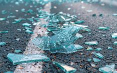 伊朗南部发生大巴侧翻事故致21人死亡