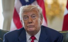 特朗普称早已与爱泼斯坦断交：他不止一次“背叛”我，撬走我的员工