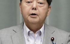 日本政府高官“回避”历史，激怒英国战俘之子