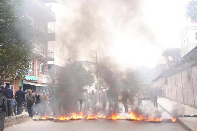 2213456107_b61715e5d3_z