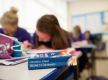 “隐形学费”高企，英国低收入家庭中学生学科选择受限