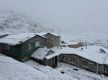尼泊尔昆布地区突降暴雪 游客行程受阻 官方发布安全提示