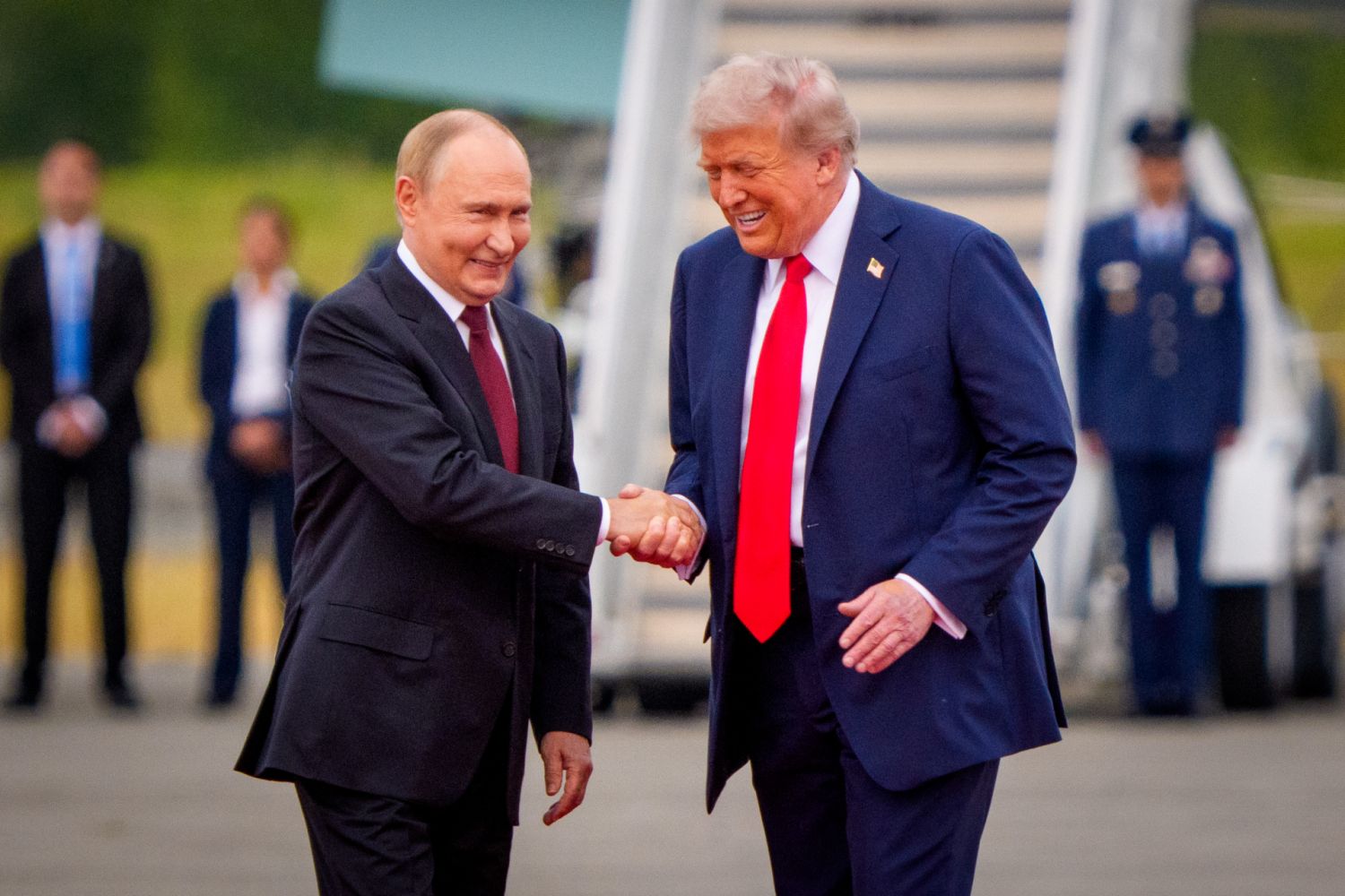 VCG31N2229471059-1761173127357_transcode