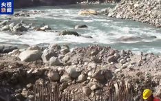 中企承建巴基斯坦巴拉科特水电站大坝成功截流