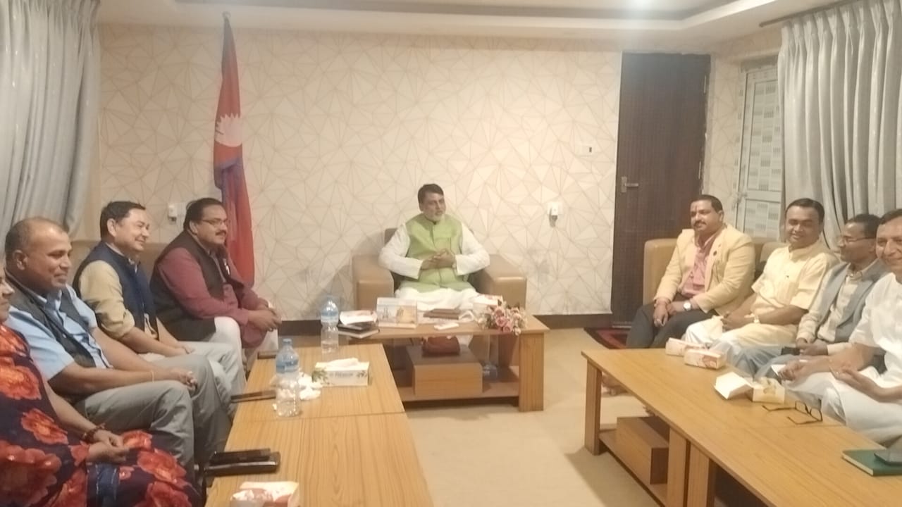 cm-bishwasko-mat-pic_TDsunRFq80