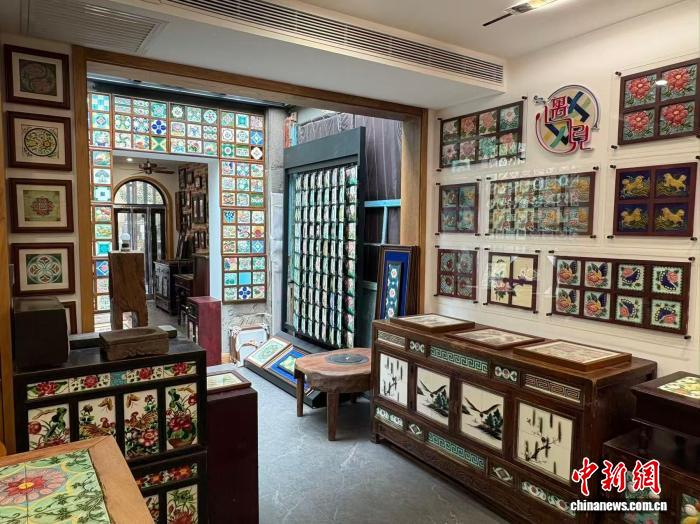 413787e6-e140-402d-ae61-cbbdae340e7e_zsite