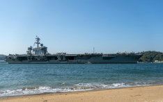韩媒：美国“乔治·华盛顿”号航母停靠韩国釜山海军基地