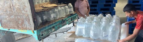 首批冈仁波齐冰川矿泉水运抵加德满都 中尼跨境饮品贸易再添新篇​