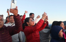 पर्यटक आकर्षित गर्दै छथरको ध्वजे डाँडा