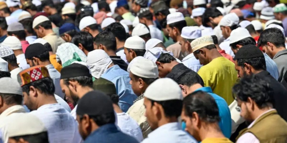 muslim-tirthayatri-17112025073308-1000x0